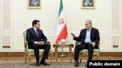 Hikmət Hacıyev və Məsud Pezeşkian (Mənbə: Sosial şəbəkə)