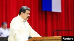 El presidente de Venezuela, Nicolás Maduro, pronuncia un discurso durante la sesión extraordinaria de la Asamblea Nacional del Poder Popular de Cuba, en el Palacio de Convenciones de La Habana, Cuba, el 14 de diciembre de 2022.