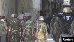 Binh sĩ Syria tại thị trấn Yalda gần Damascus, ngày 4/8/2012