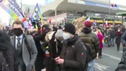 Կանանց օրվա կապակցությամբ Վարշավայում կանայք ցույցի են դուրս եկել հղիության արհեստական ընդհատումները գրեթե ամբողջությամբ արգելող օրենքի դեմ