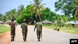 Militares moçambicanos, Mocíimboa da Praia, Mozambique. (Photo by ADRIEN BARBIER / AFP)