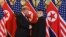 美國總統特朗普和北韓峰會領導人金正恩在越南河內舉行美國與北韓第二次峰會時握手。（2019年2月27日）