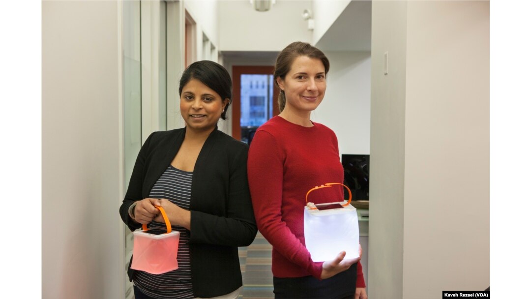 LuminAID co-founders Anna Stork and Andrea Sreshta