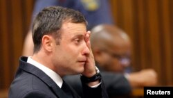 Oscar Pistorius durante o julgamento 