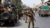 کراچی: ایم کیو ایم رہنما کی گرفتاری کے خلاف جلاؤ گھیراؤ