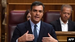 Spanish acting Prime Minister Pedro Sanchez answers questions during a parliament plenary session, Sept. 18, 2019 in Madrid.