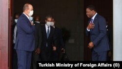 Dışişleri Bakanı Mevlüt Çavuşoğlu Togo Cumhurbaşkanı Faure Essozimna Gnassingbé tarafından kabul edildi.