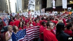 芝加哥教师9月10日走出学校举行罢工