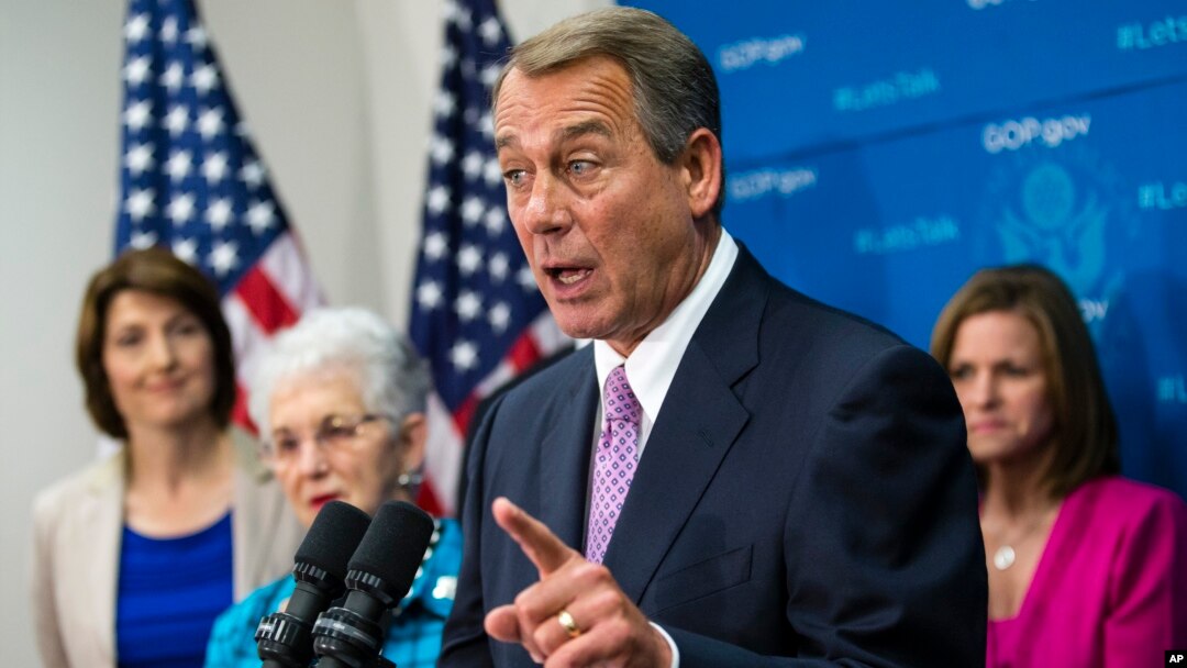 Ketua DPR AS John Boehner bersama para anggota DPR fraksi Republik memberikan keterangan kepada wartawan di gedung Capitol (4/10). 