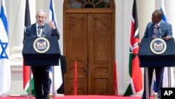 Waziri Mkuu wa Israeli, Benjamini Netanyahu, na Rais wa Kenya, Uhuru Kenyatta. 