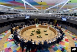 European Union leaders attend a roundtable meeting at an EU summit in Brussels, March 21, 2019.