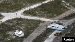 Una vista aérea muestra embarcaciones varadas en tierra, luego del huracán Dorian en Freeport, Bahamas. Septiembre 5 de 2019. Reuters/Loren Elliot.