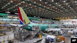 Boeing berencana menggenjot produksi 737 Max menjadi 38 pesawat per bulan. 