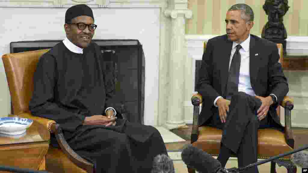 Shugaba Muhammadu Buhari da Shugaba Barack Obama A Ofishin Shugaban Amurka Da Ake Kira Oval Office A Fadar White House, Litinin 20 Yuli, 2015