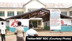 Des filles et des femmes à l'hôpital de MSF de Kananga, dans le Kasaï-central, en novembre 2019 (Twitter / MSF RDC)