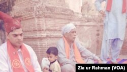 سیالکوٹ میں لگ بھگ 450 سے زائد ہندو شہری آباد ہیں۔