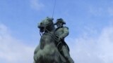 미국 뉴햄프셔주 맨체스터의 스타크 공원에 세워진 독립 전쟁 영웅 '존 스타크 (John Stark)' 동상. 