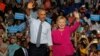 Obama Kampanye untuk Clinton Sementara Ia Beristirahat