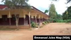 Le bâtiment abritant l'hôpital de district de Mbankomo, le 20 juin 2017. (VOA/Emmanuel Jules Ntap)