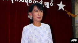 آنگ سان سو چی: ما تصميم به مصالحه در اين شرايط گرفتيم