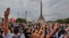 Cảnh sát Thái Lan truy tố lãnh tụ biểu tình về tội phạm thượng