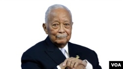 David Dinkins, New York City's first African American mayor, elected to lead the city in 1989.