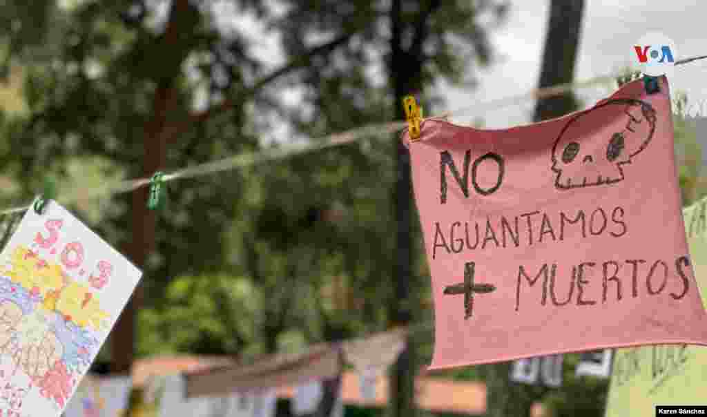 Los derechos humanos, la salud, la educaci&#243;n y la paz son algunas de los temas de los mensajes que dejan los ciudadanos en este lugar.