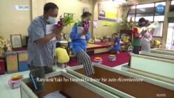 Taylandlılar Yeniden Doğmak İçin Tabuta Giriyor