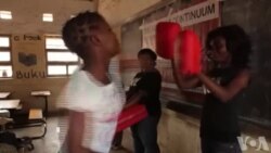 Au Malawi, les filles apprennent le Self-defense