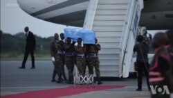 Antèman Ansyen Prezidan Nasyon Zini Kifi Annan Ap Chante nan Peyi Natal li Ghana