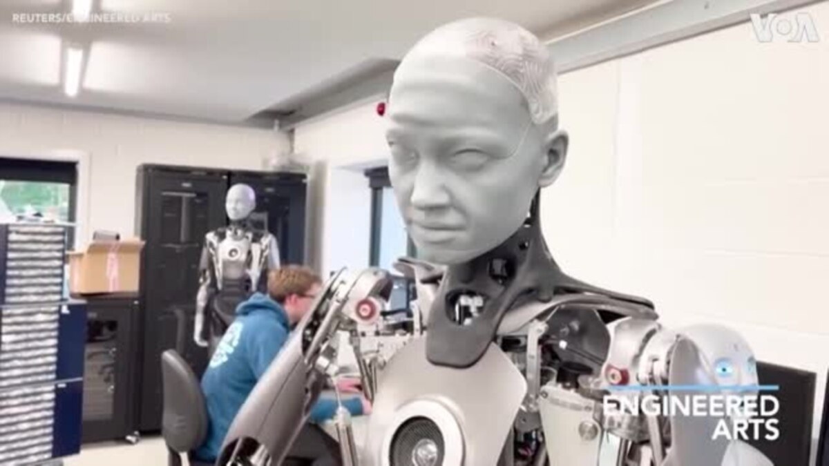 Astounding Humanlike Robot ‘Wakes Up’