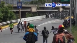 Manchetes Mundo 7 Julho 2017: Polícia anti-choque e manifestantes enfrentam-se na Venezuela