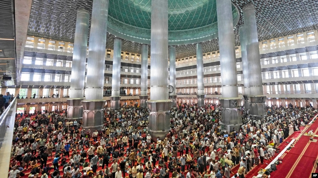 Muslim men attend Friday prayer at Istiqlal Mosque in Jakarta, Indonesia, Aug. 9, 2024, where Pope Francis is scheduled to hold an interfaith meeting on Sept. 5.