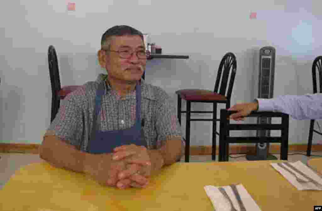 Owner of China Sea Restaurant, fishermen’s favorite eating place, also affected by the oil spill 07/27/2010