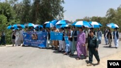 دومین کاروان صلح طلبان به سوی کابل پیاده حرکت کرده است
