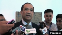 FILE - Chum Sounry, Cambodian Foreign Ministry Spokesperson, talked to reporters in Phnom Penh, in October, 2016.