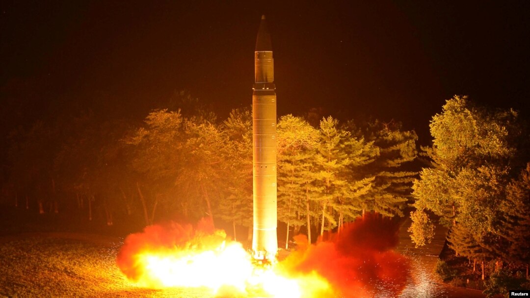 Uni Eropa memberlakukan sanksi baru terhadap Korea Utara sebagai tanggapan atas peluncuran rudal balistik Hwasong-14 (foto: ilustrasi). 