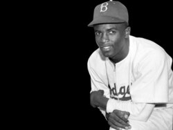 미국 프로야구의 첫 흑인 선수 재키 로빈슨이 브루클린 다저스 유니폼을 입고 있다.