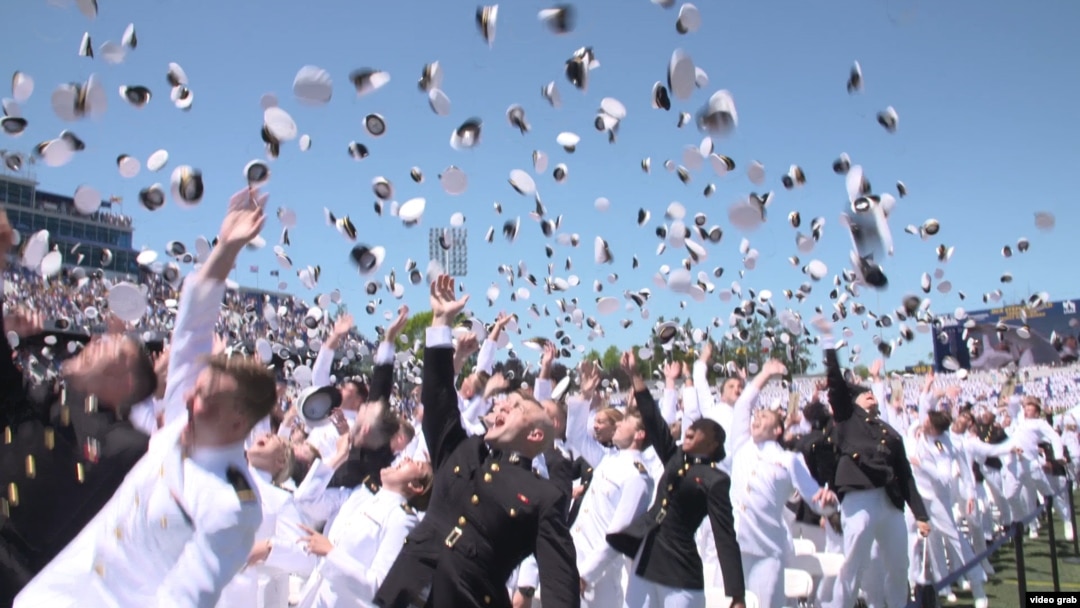 Ceremonija dodele diploma na Pomorskoj akademiji u Anapolisu koju je završio Nikola Pejović iz Crne Gore