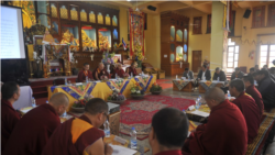 ༧གོང་ས་མཆོག་གི་མཛད་རྣམ་དང་གསུམ་རྩོམ་ལ་ཉིན་བཞིའི་བགྲོ་གླེང་།