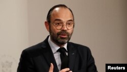 Perdana Menteri Prancis Edouard Philippe menyampaikan pidato dalam konferensi pers di Paris, Perancis, 9 Januari 2019. 