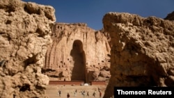 طالبان قبل از آنکه در سال ۲۰۰۱ قدرت را از دست بدهد دو مجسمه غول پیکر بودا را در بامیان منفجر کرد. آرشیو