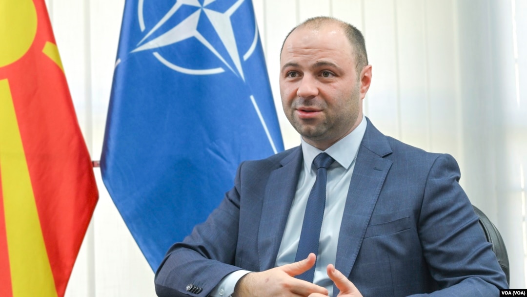 Со САД склучивме шест нови договори на повеќе од 20 милиони евра од кои дел се за софистицирани дронови. Сите средства се директно од фондовите на Соединетите држави, вели министерот за одбрана, Владо Мисајловски во разговор за Гласот на Америка