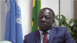 Clement Voule, the U.N. Special Rapporteur, is in Zimbabwe on a 10-day visit beginning in Harare, Sept. 17, 2019. (C. Mavhunga/VOA)