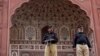 Un dignitaire soufi inculpé du meurtre de 20 fidèles au Pakistan
