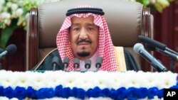 Raja Arab Saudi, Salman memberikan pidato tahunan di Riyadh (foto: dok).