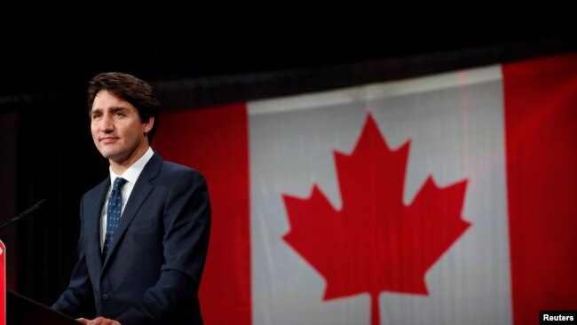 加拿大总理特鲁多10月22日在加拿大魁北克的一次记者会上讲话。