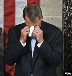 John Boehner menangis saat akan menerima jabatan Ketua DPR AS dari Ketua DPR sebelumnya Nancy Pelosi (tidak tampak).