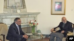 Από την συνάντηση των κυρίων Πανέτα και Καρζάι 
