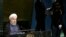 Presiden Iran Hassan Rouhani menyampaikan pidato pada Sidang Majelis Umum PBB, Senin, 28 September 2015, di New York.